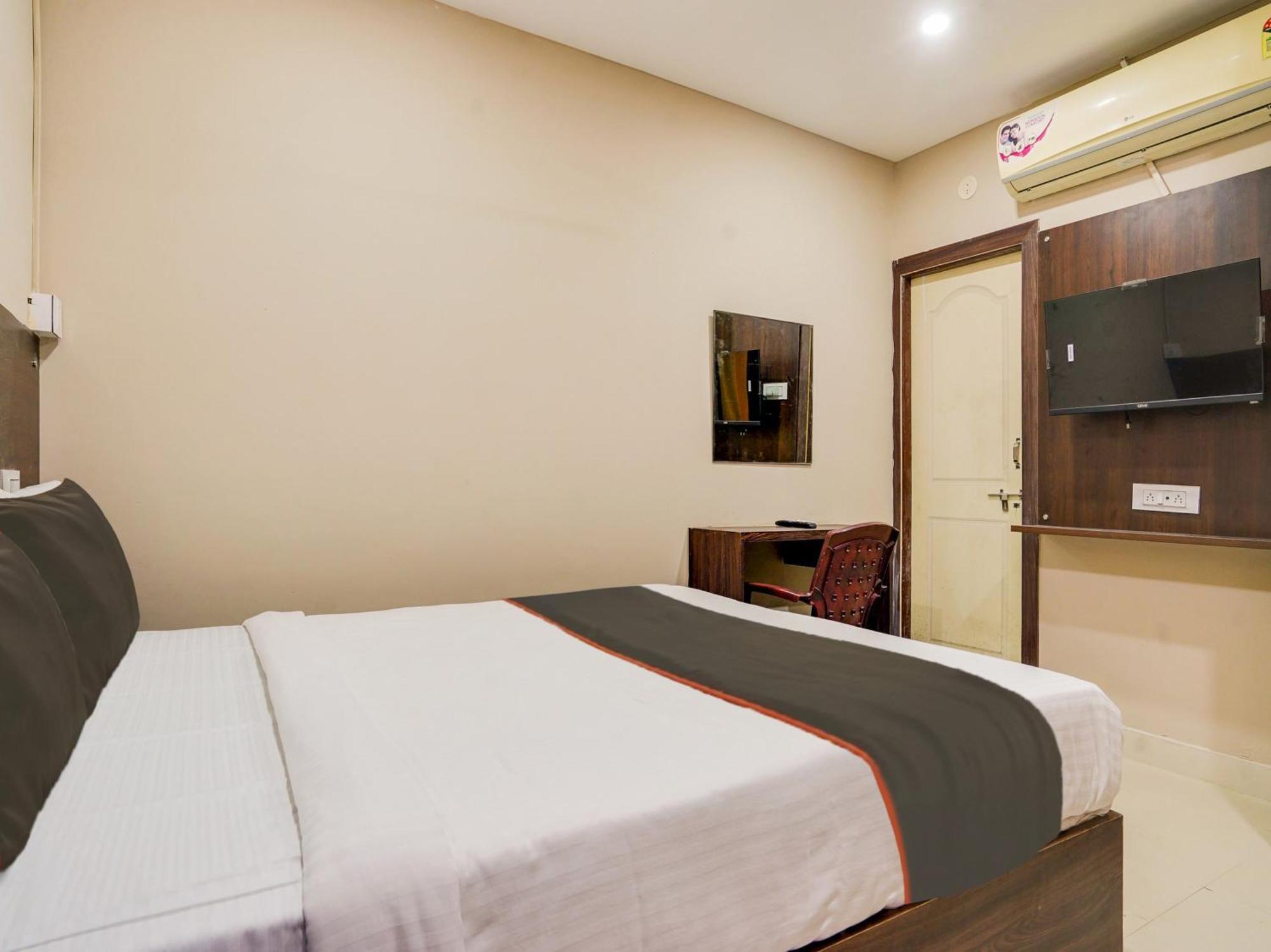 Hotel Airport Land Nueva Delhi Exterior foto